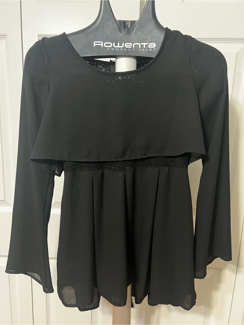 finn & clover Black Lace Overlay Blouse